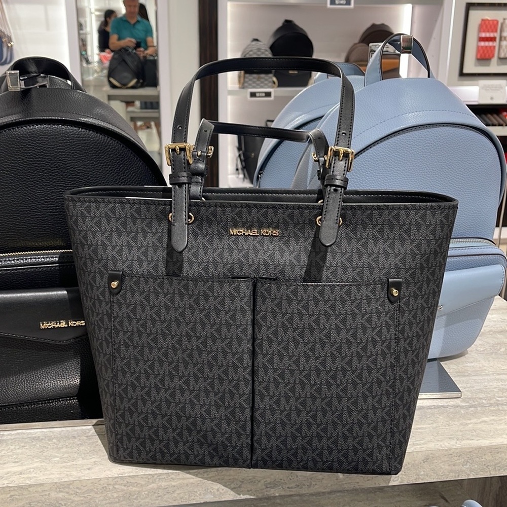 MICHAEL KORS JET SET TRAVEL MEDIUM DOUBLE POCKET TOTE
BLACK SIGNATURE
NWT - Picture 3 of 16